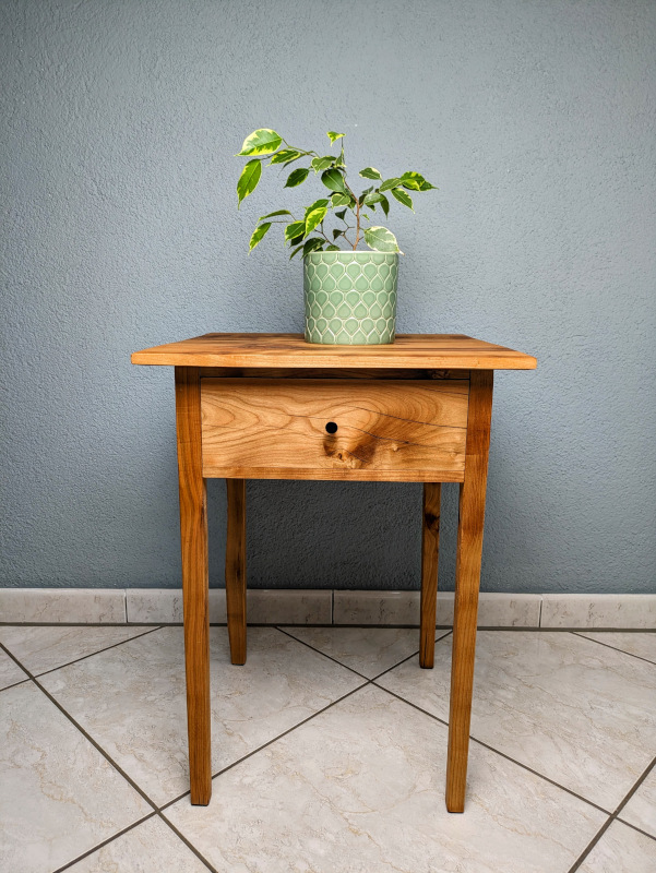 Exclusive Handmade Shaker Style Side Table - Cherry Dove Reddish 9